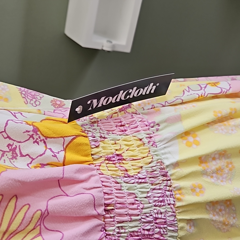 Mod Cloth Dress - Picture 5 of 6